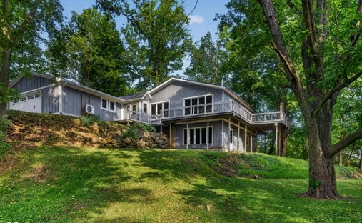 House in Zionsville, Indiana, United States 1