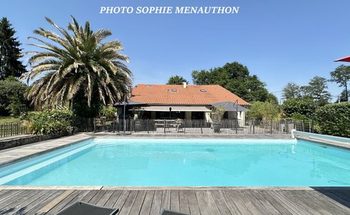 House in Peyrehorade, Nouvelle-Aquitaine, France 1