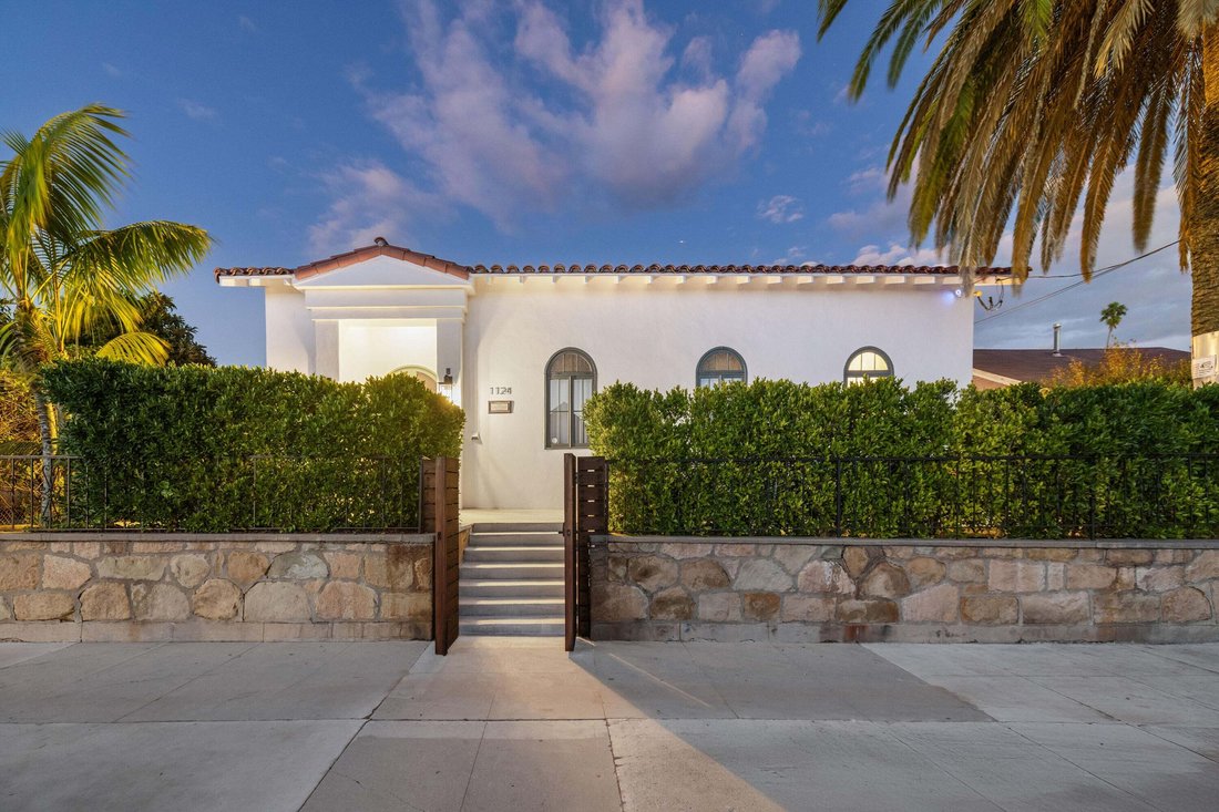 Santa Barbara, California, United States 1 - 18909531