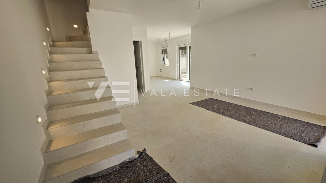 House in Malinska, Primorje-Gorski Kotar County, Croatia 2 - 17438702