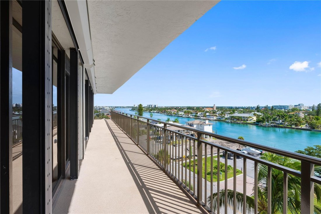 Condo in St. Pete Beach, Florida, United States 2 - 18905993