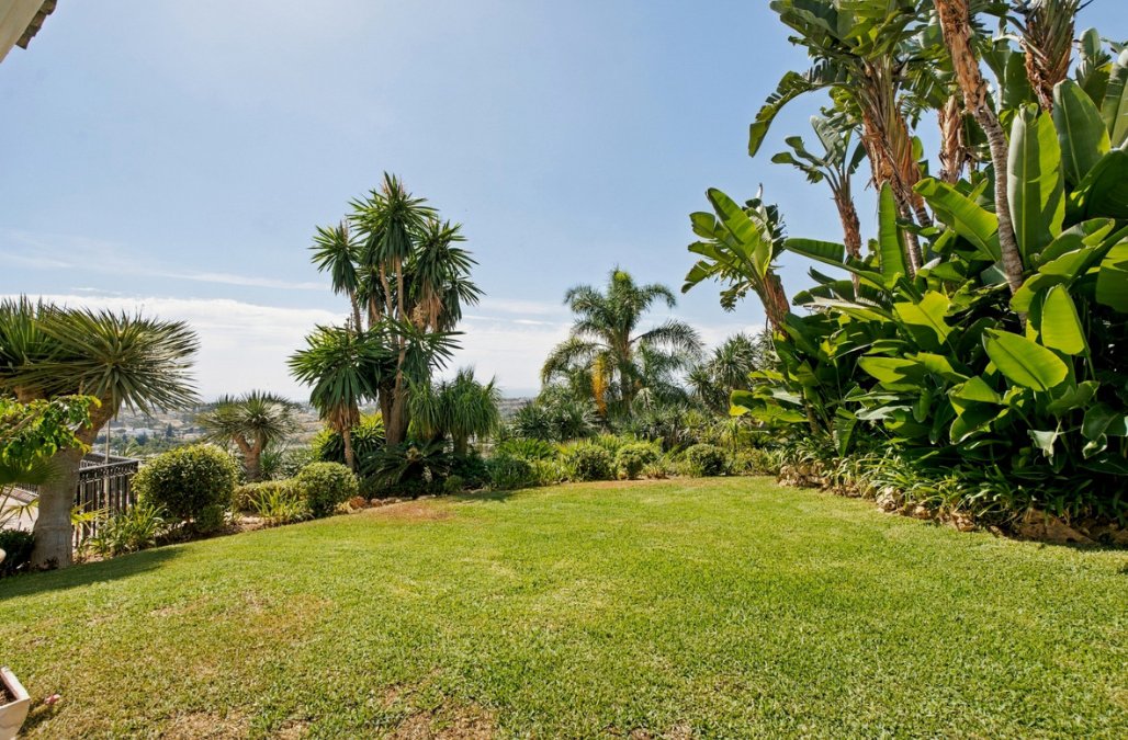 Villa in Marbella, Andalusia, Spain 4 - 18914098