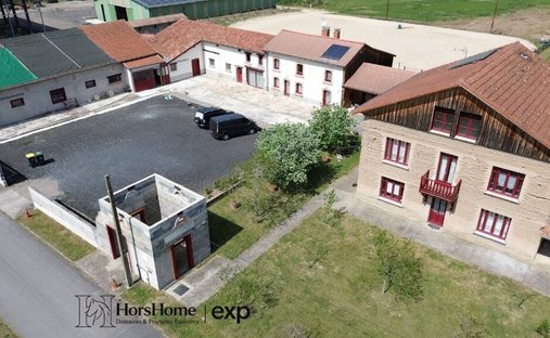Maison à Peschadoires, Auvergne-Rhône-Alpes, France 1
