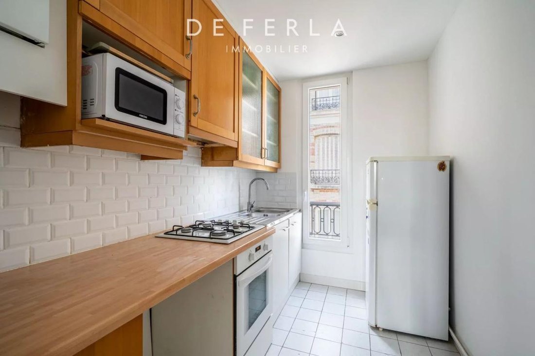 Apartment in Jean Moulin-Porte d'Orléans, Paris 14e Arrondissement, Paris 5 - 18907220