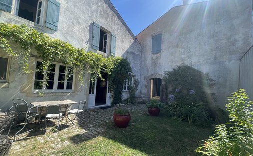 Casa a Sainte-Marie-de-Ré, Nuova Aquitania, Francia 1