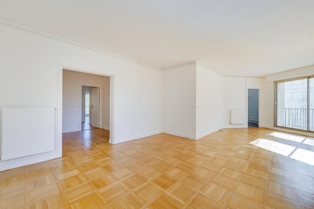 Apartment in Muette Sud, Paris 16e Arrondissement, Paris 4 - 18911091