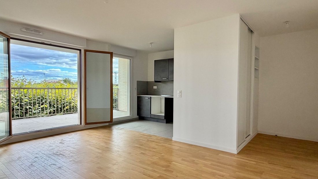 Apartment in Centre Ville, Rueil-Malmaison, France 2 - 17562664