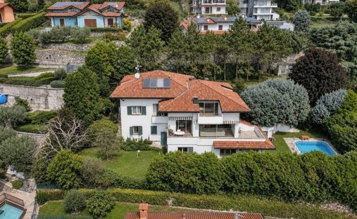 Villa a Civate, Lombardia, Italia 1