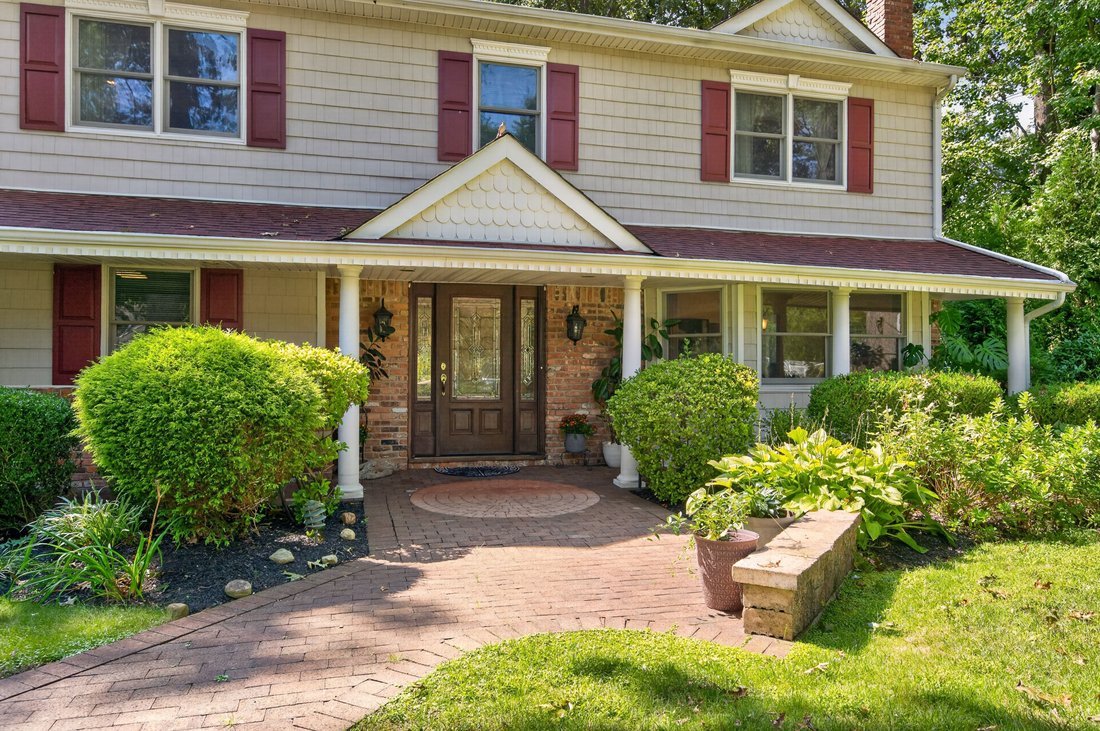 House in Huntington Station, New York, United States 2 - 18898361