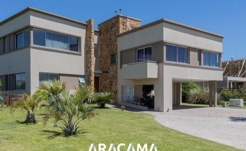 Casa a Esteban Echeverría, Provincia di Buenos Aires, Argentina 1