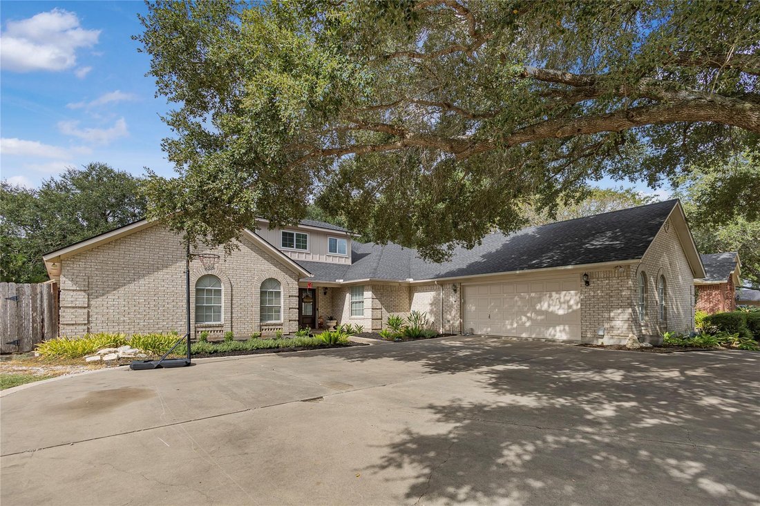 House in Victoria, Texas, United States 1 - 18915519