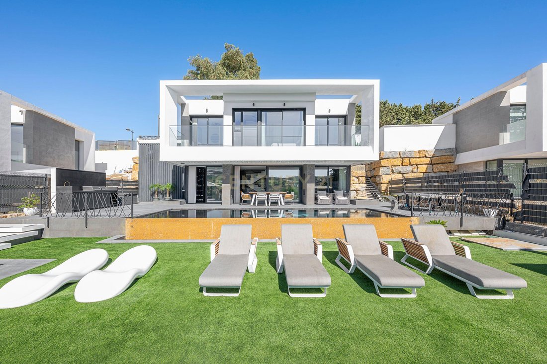 Villa in Estepona, Andalusia, Spain 2 - 18913531