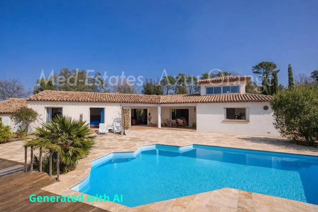 Villa in La Garde-Freinet, Provence-Alpes-Côte d'Azur, France 1 - 17388903