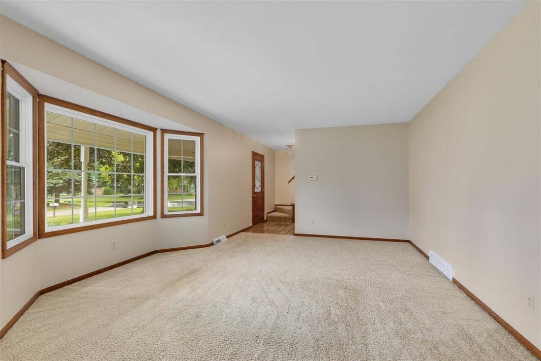 House in Kent City, Michigan, United States 4 - 18919701