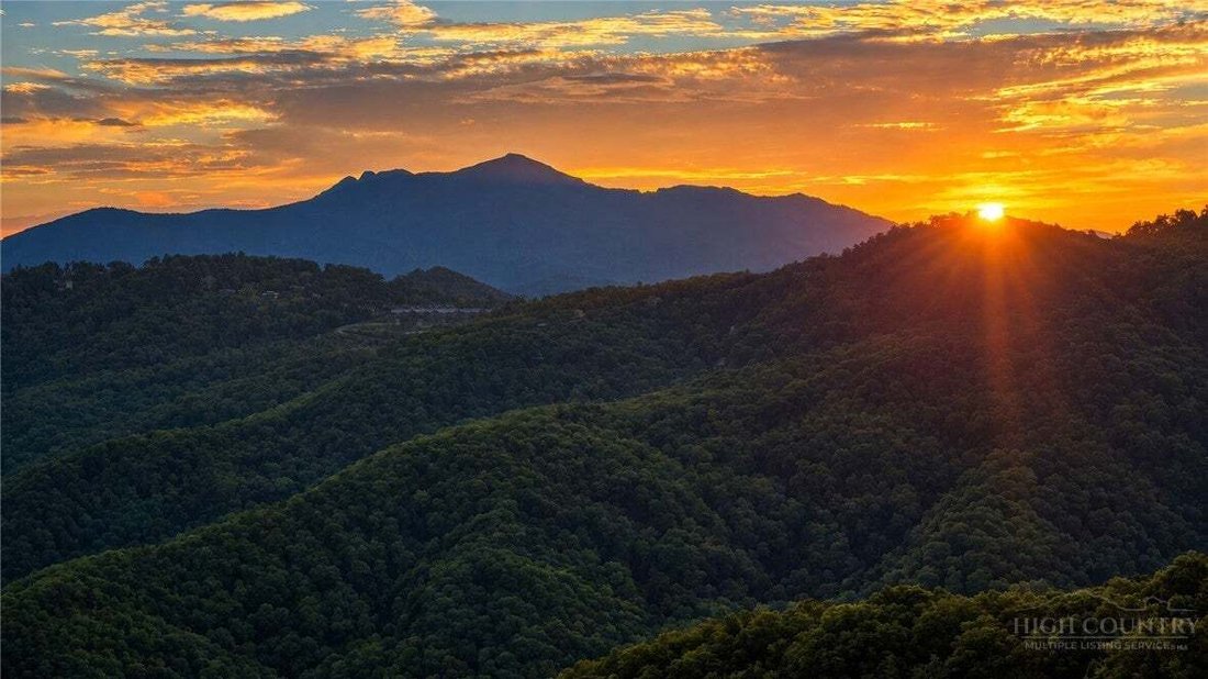 Condo in Blowing Rock, North Carolina, United States 1 - 18903369