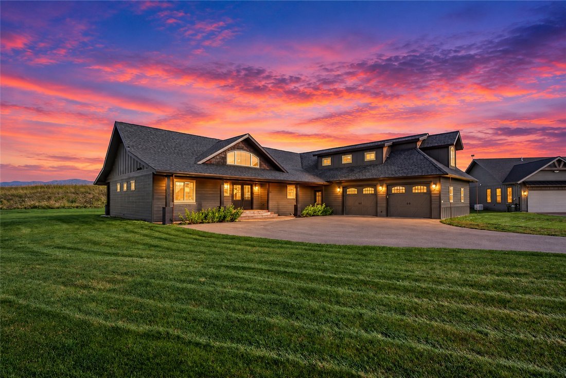 Maison à Columbia Falls, Montana, États-Unis 1 - 18908219