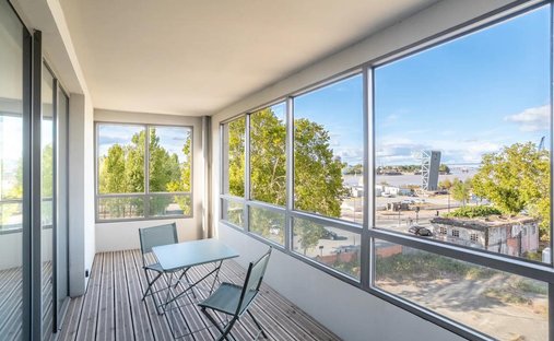 Apartment in La Bastide, Bordeaux, France 1