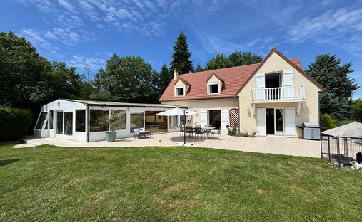 House in Garancieres, Ile-de-France, France 1