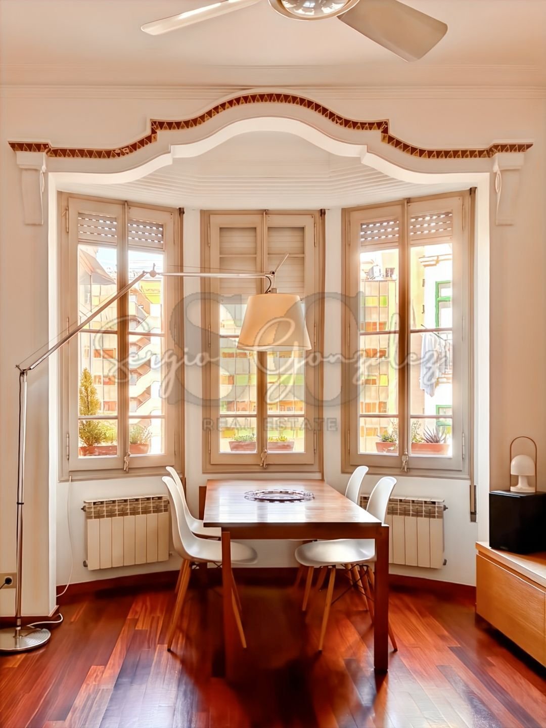 Appartamento a Eixample, Barcellona, Spagna 3 - 18911320