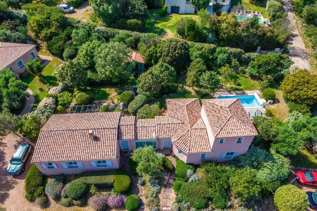 Estate in Porto-Vecchio, Corsica, France 2 - 17947107
