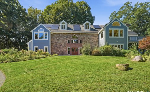House in Cheshire, Connecticut, United States 1