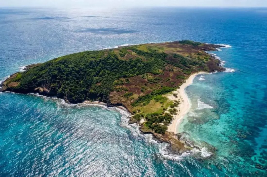 Land in Derrick, Grenadines, Saint Vincent and the Grenadines 2 - 18913468