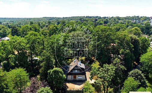 Villa à Jonchere-Malmaison-Saint Cucufa, Rueil-Malmaison, France 1
