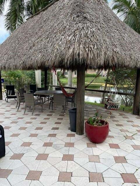 House in Hollywood, Florida, United States 2 - 18906441