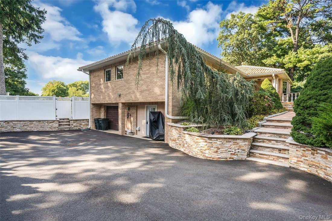 House in Huntington Station, New York, United States 4 - 18909650