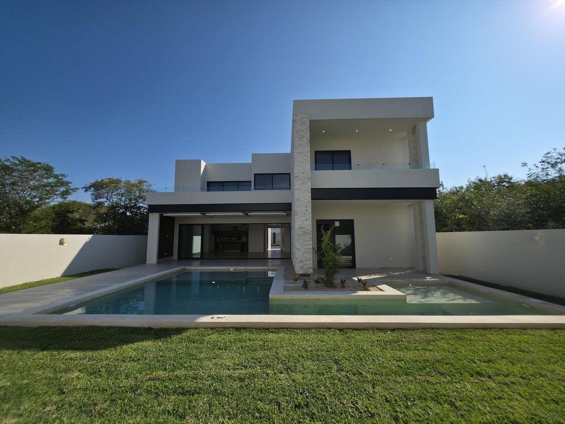 Haus in Yucatán Country Club, Yucatán, Mexiko 1 - 18908415