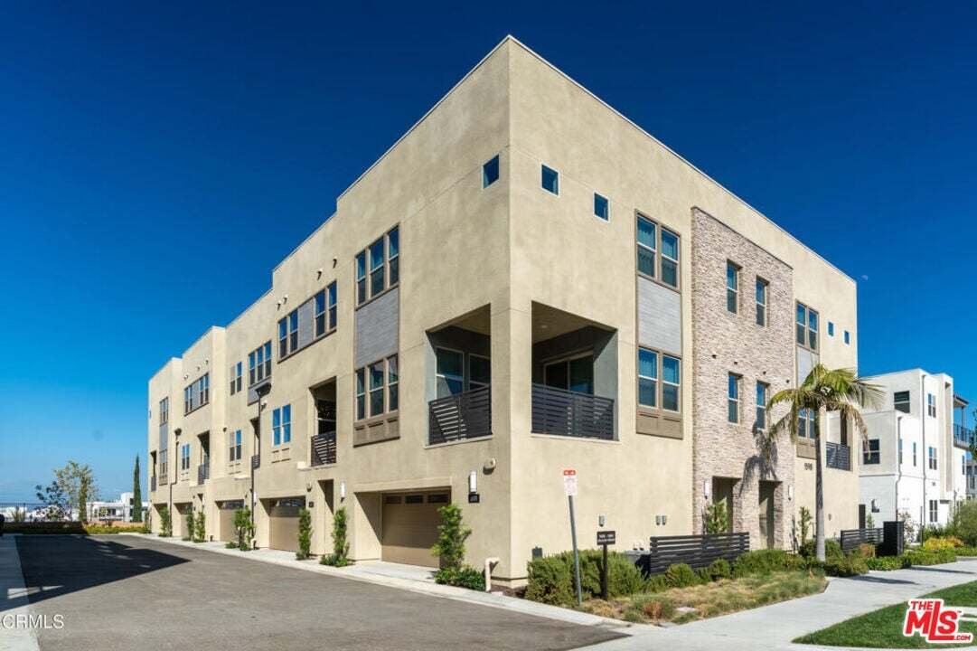Condo in Montebello, California, United States 1 - 18910221