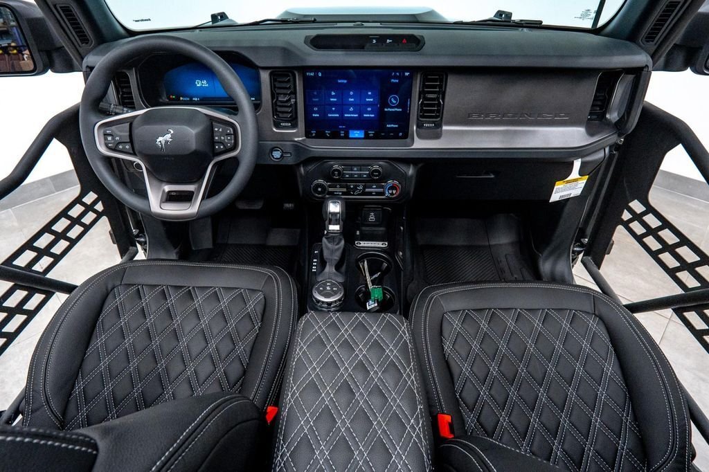 Ford Bronco 4X4 in Fort Lauderdale, FL, United States 4 - 18920737