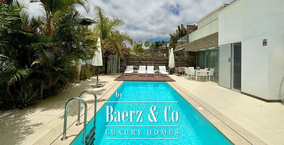 House in Costa Adeje, Adeje, Canary Islands 1 - 13708629