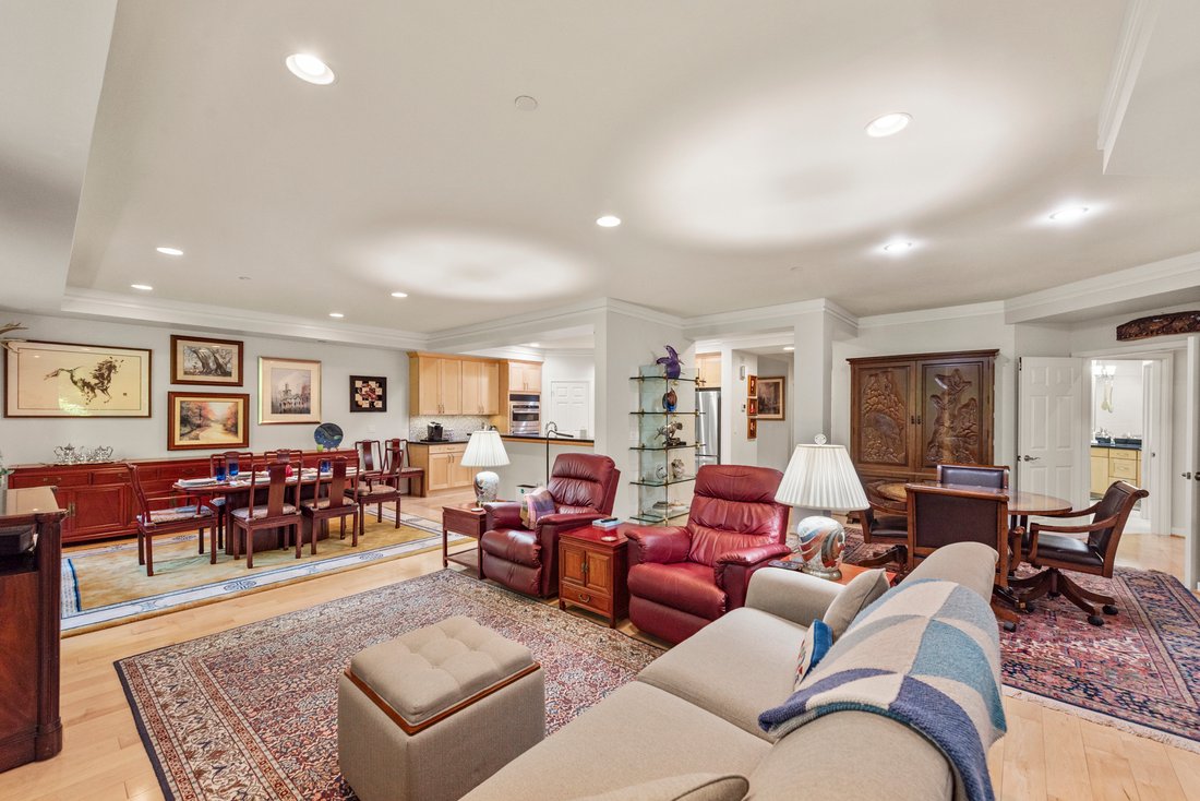 Condo in Bellevue, Washington, United States 5 - 18914106