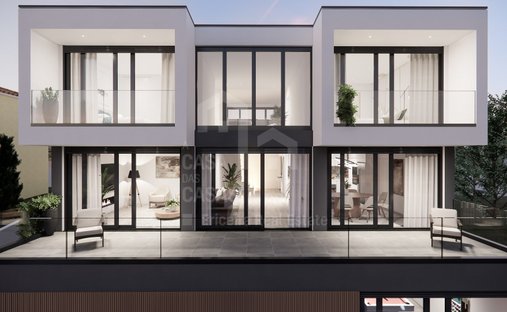 House in Encarnacao, Lisbon, Portugal 1