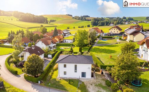 House in Enzenkirchen, Upper Austria, Austria 1
