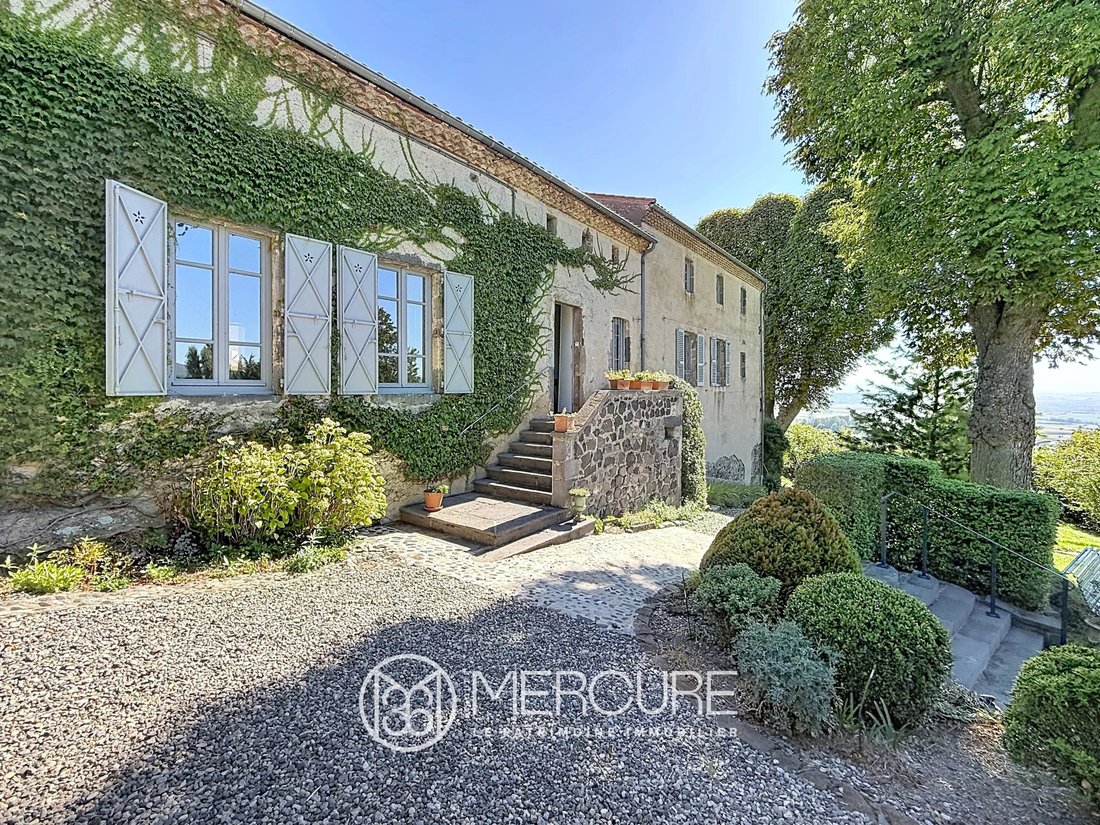 Estate in Solignat, Auvergne-Rhône-Alpes, France 2 - 18908624