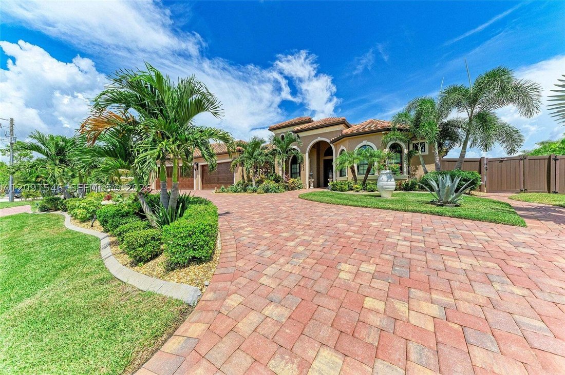 Haus in Port Charlotte, Florida, Vereinigte Staaten 4 - 18909741