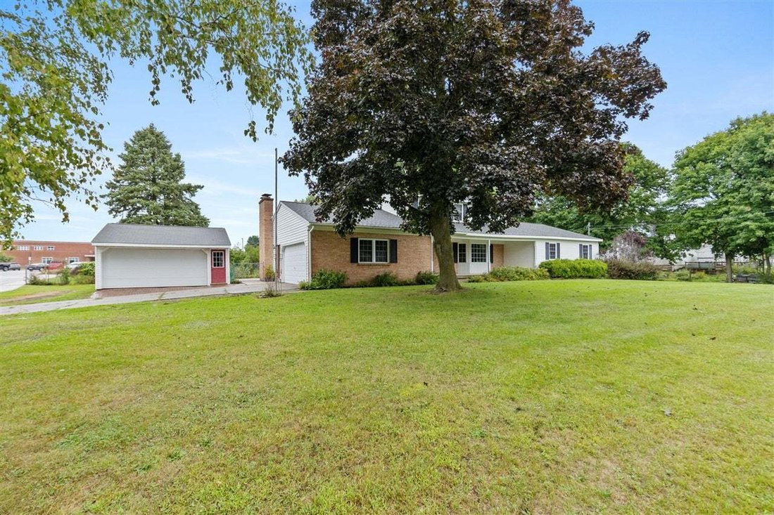 House in Kent City, Michigan, United States 2 - 18919701