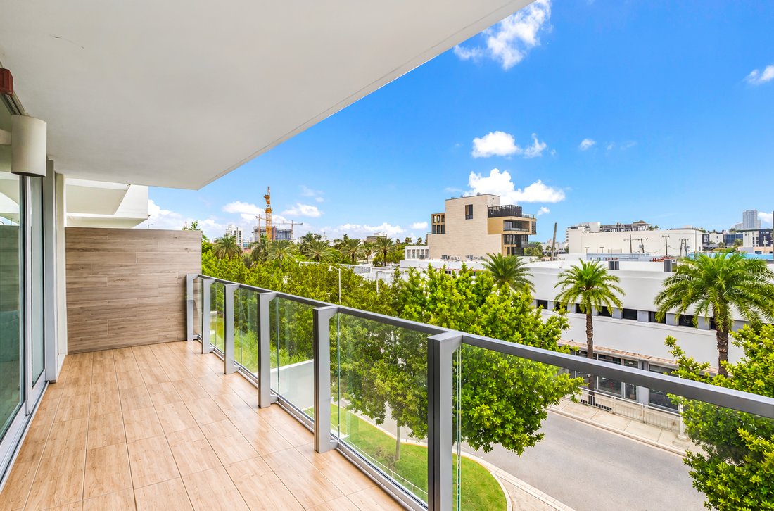 Condo in Miami Beach, Florida, United States 5 - 18913419