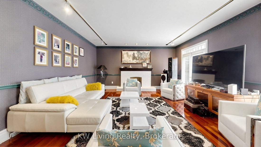 House in Gormley, Ontario, Canada 5 - 18047576