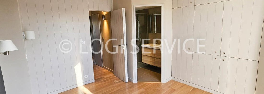 House in Zone Ouest Urbaine, Saint-Tropez, France 5 - 18914095