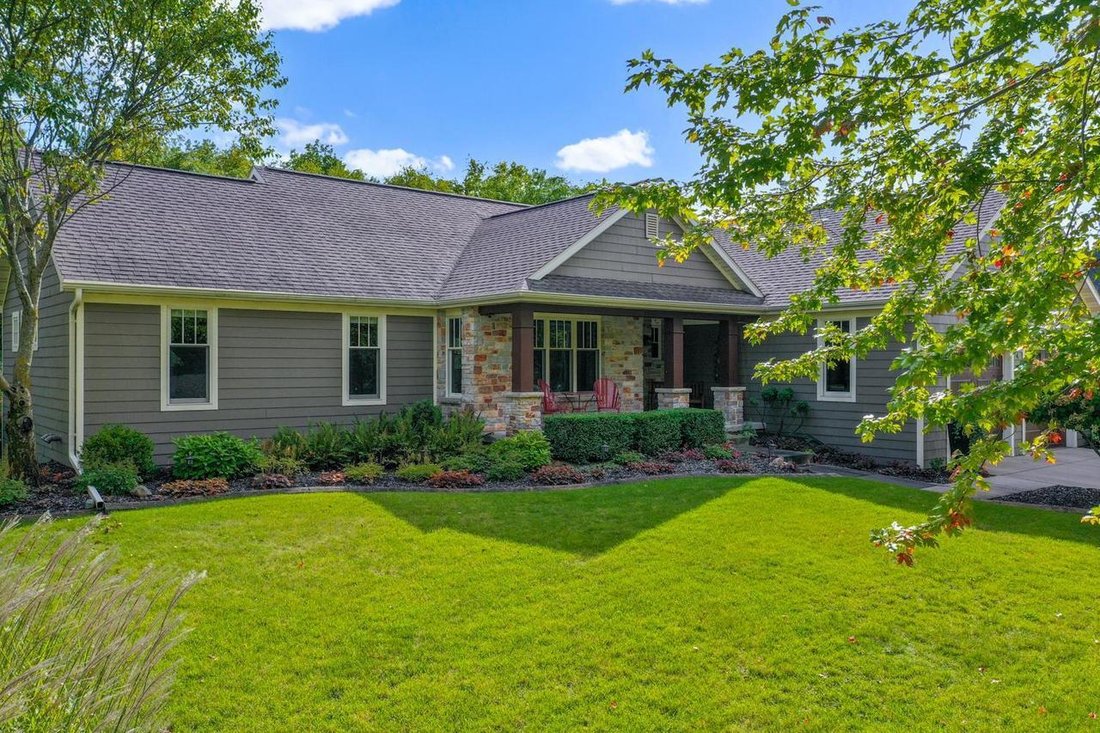 House in Suamico, Wisconsin, United States 4 - 18909619