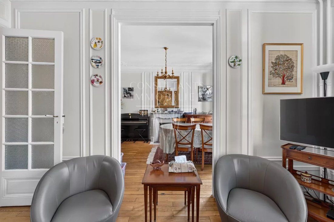 Apartment in Violet Commerce, Paris 15e Arrondissement, Paris 4 - 18914068