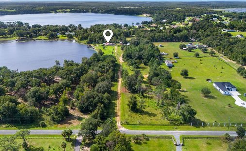 Casa en Umatilla, Florida, Estados Unidos 1