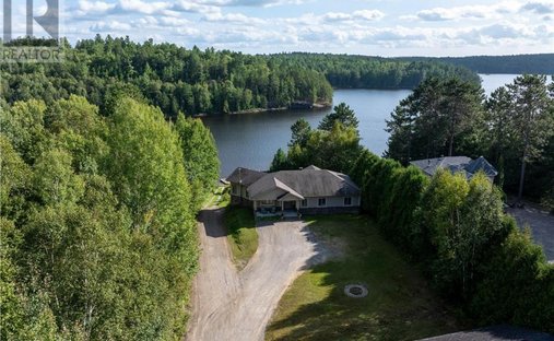 Casa en Secord, Ontario, Canadá 1