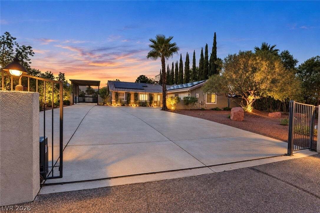 House in Las Vegas, Nevada, United States 1 - 18915144