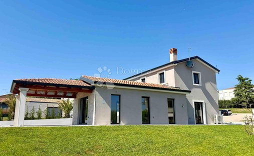 Haus in Kaštelir, Gespanschaft Istrien, Kroatien 1
