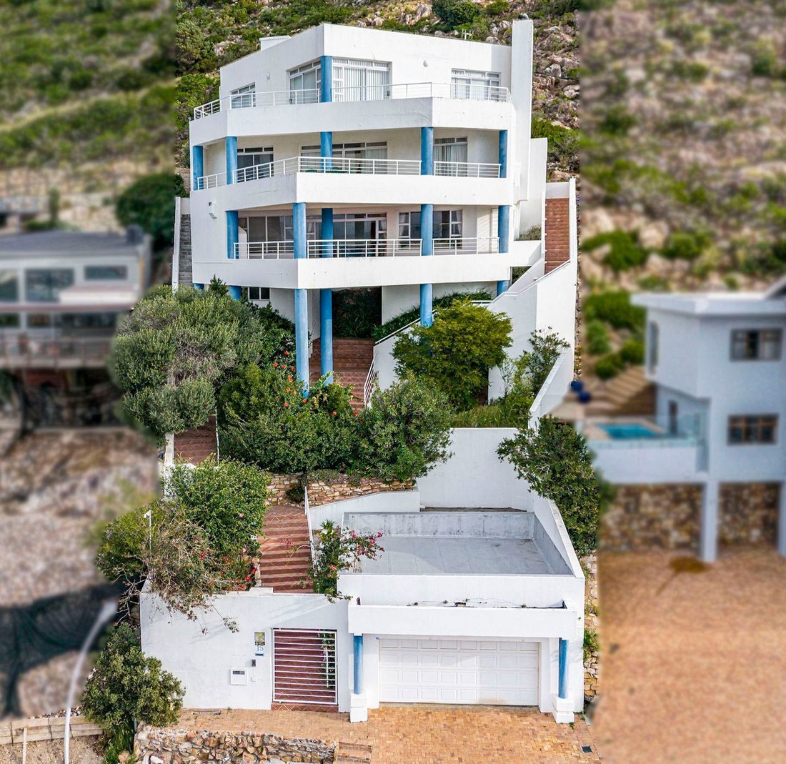 House in Mountainside, Helderberg, Cape Town 1 - 18909005