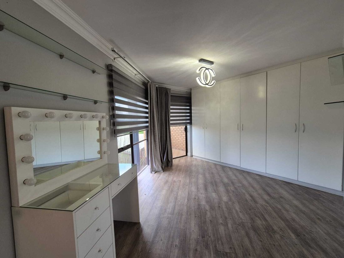 House in Gauteng, South Africa 3 - 18908145